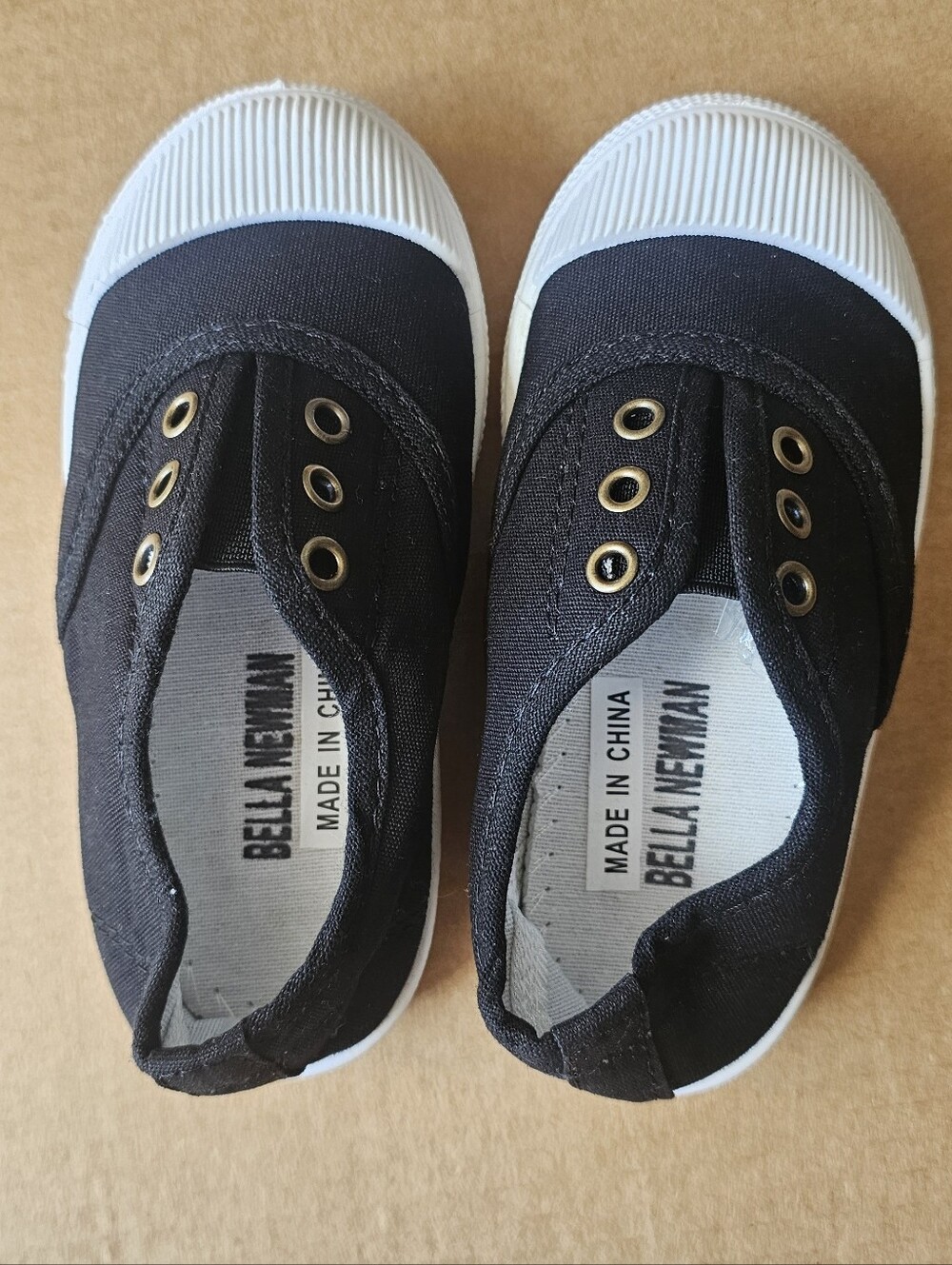 Kids Bella Newman Kids Slip-On Canvas Sneakers Black Size US 10/ EU 27